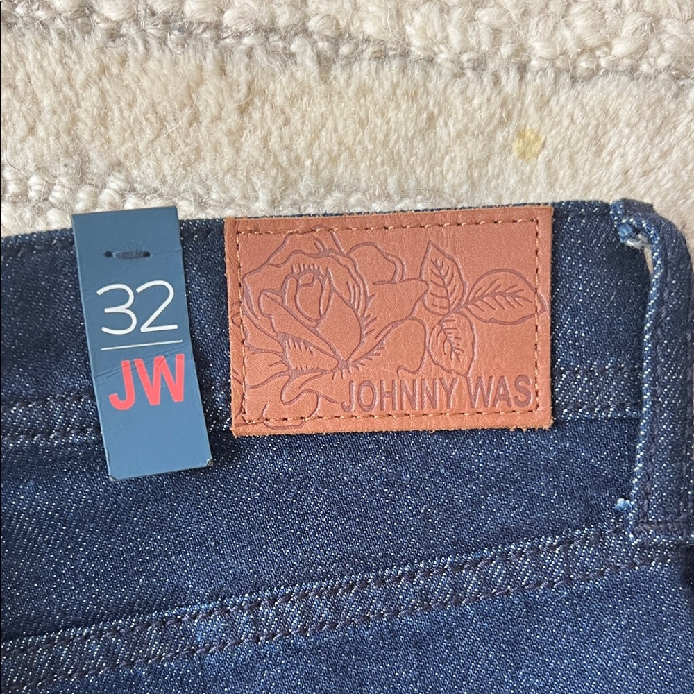 Johnny Was Dark Cargo Blue Jeans with  Patch detail - Picture 2 of 11